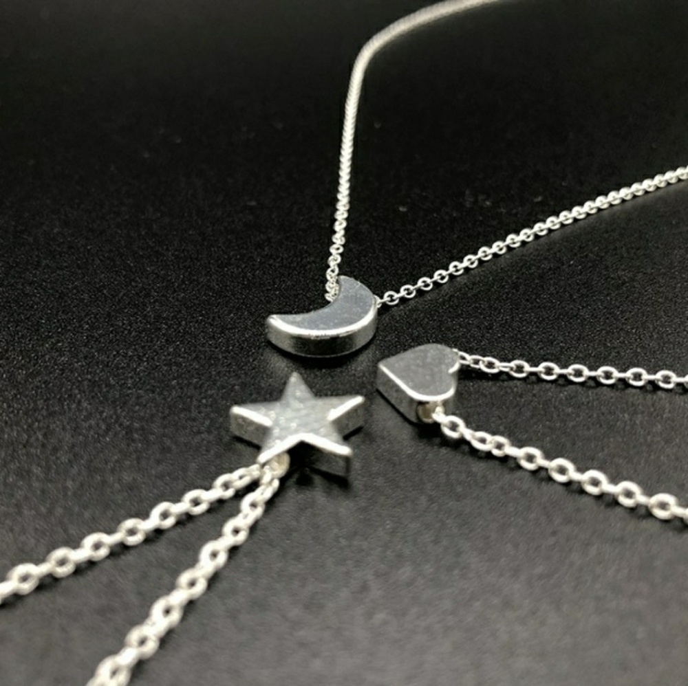 Simple Silver Moon Necklace - Picture 5 of 6